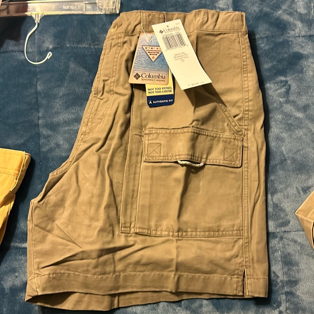 Columbia cargo shorts